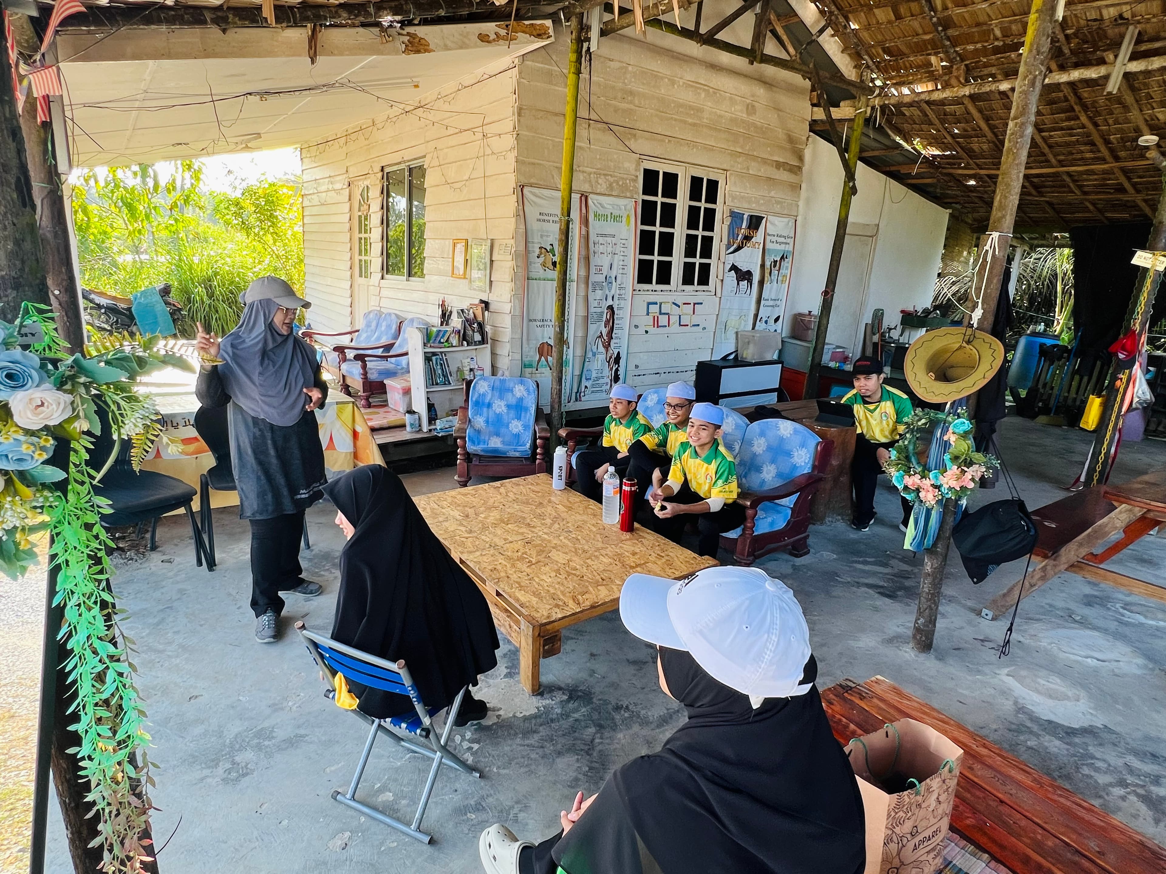 LATIHAN MEMANAH & BERKUDA — gambar 14