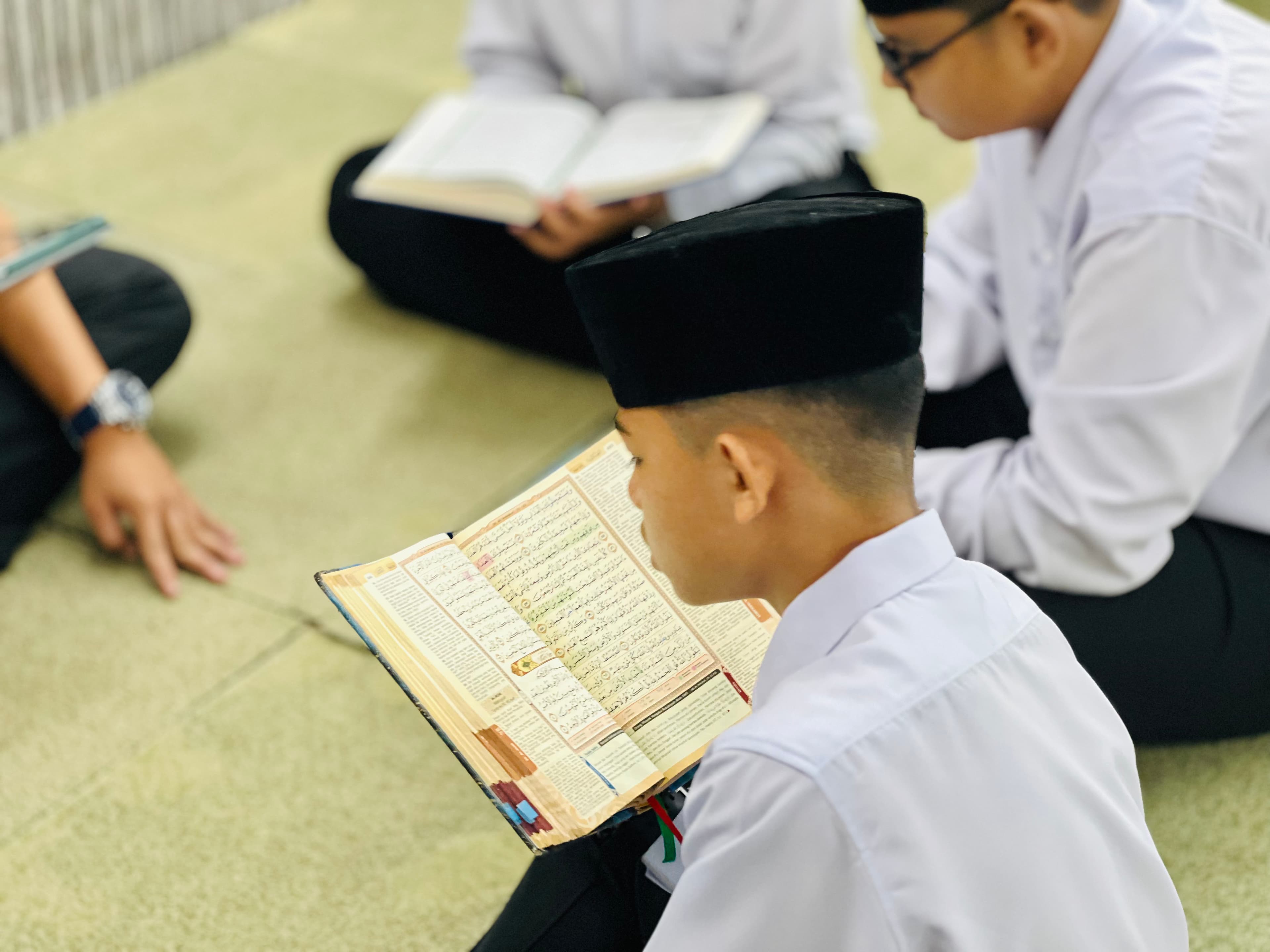 TADARUS AL-QURAN — gambar 4