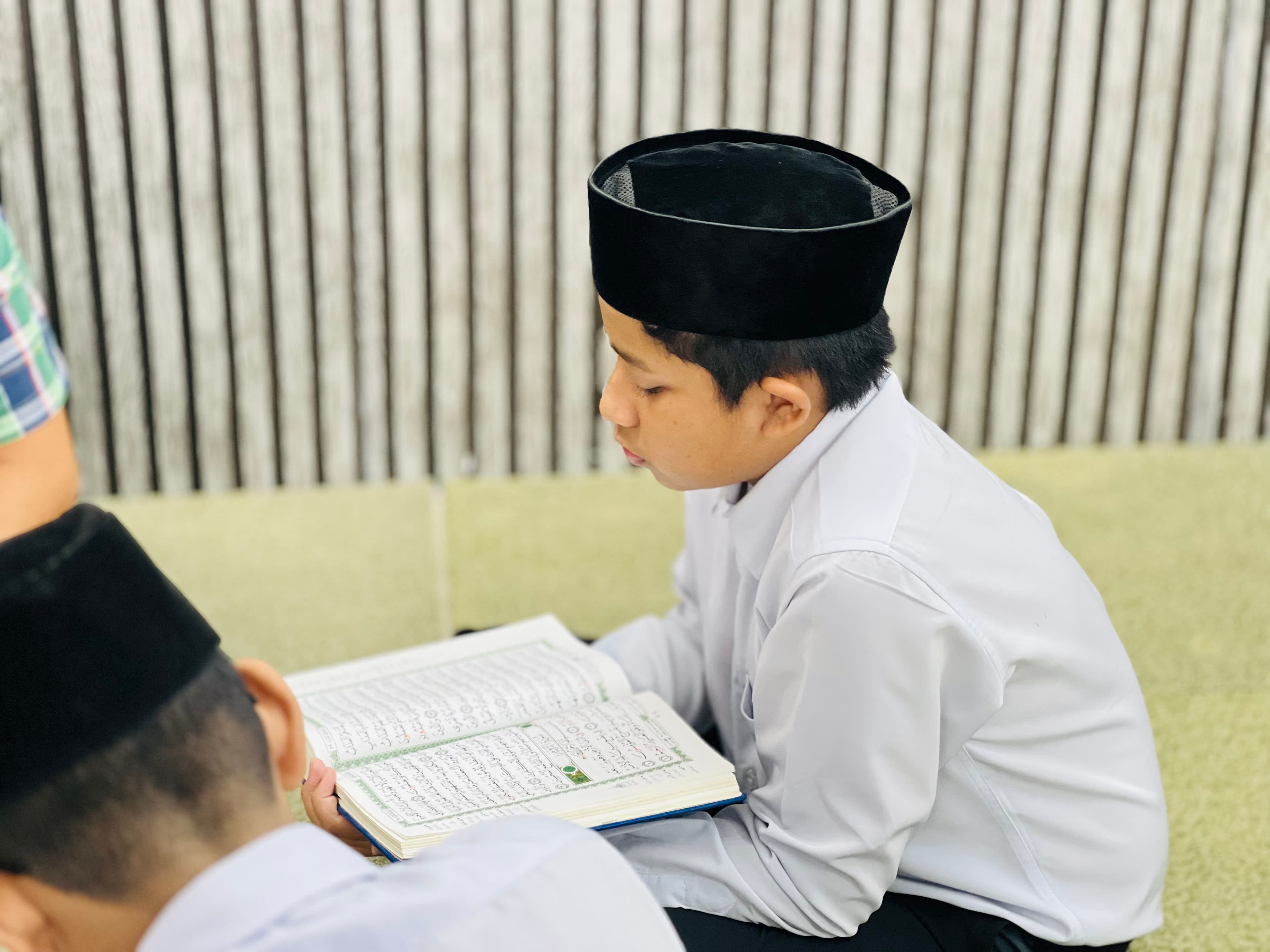 TADARUS AL-QURAN — gambar 3