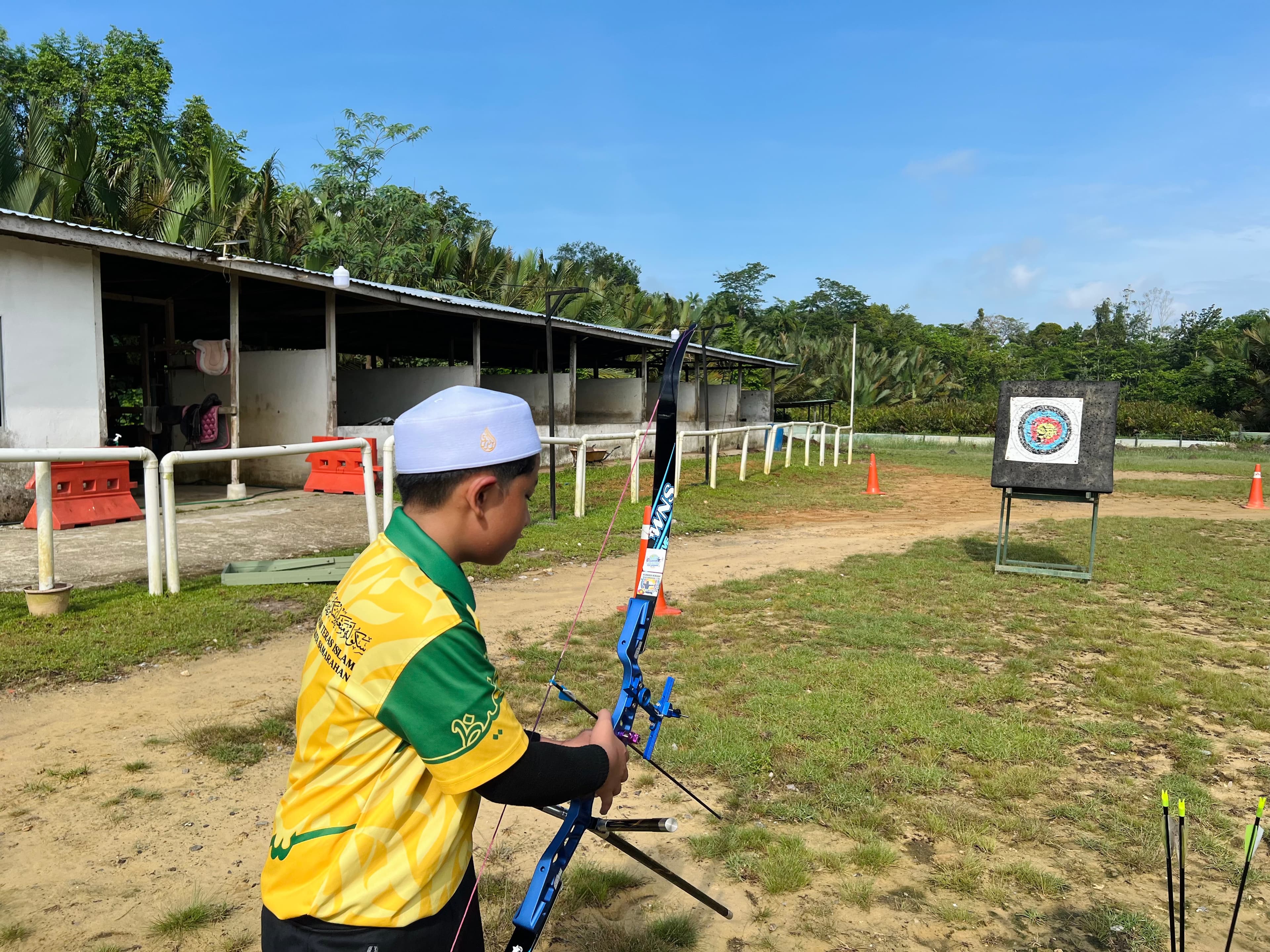 LATIHAN MEMANAH & BERKUDA — gambar 5