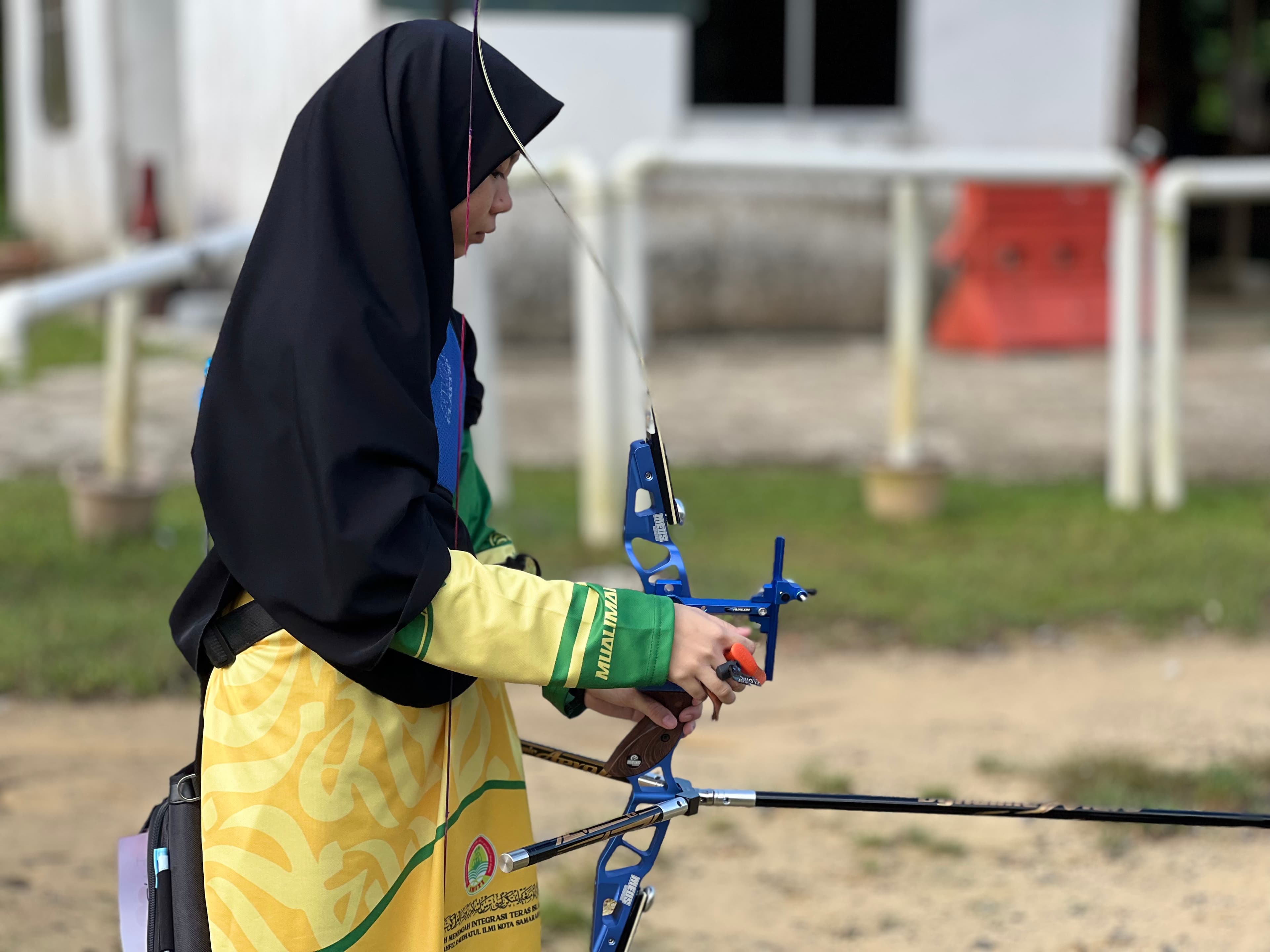LATIHAN MEMANAH & BERKUDA — gambar 2