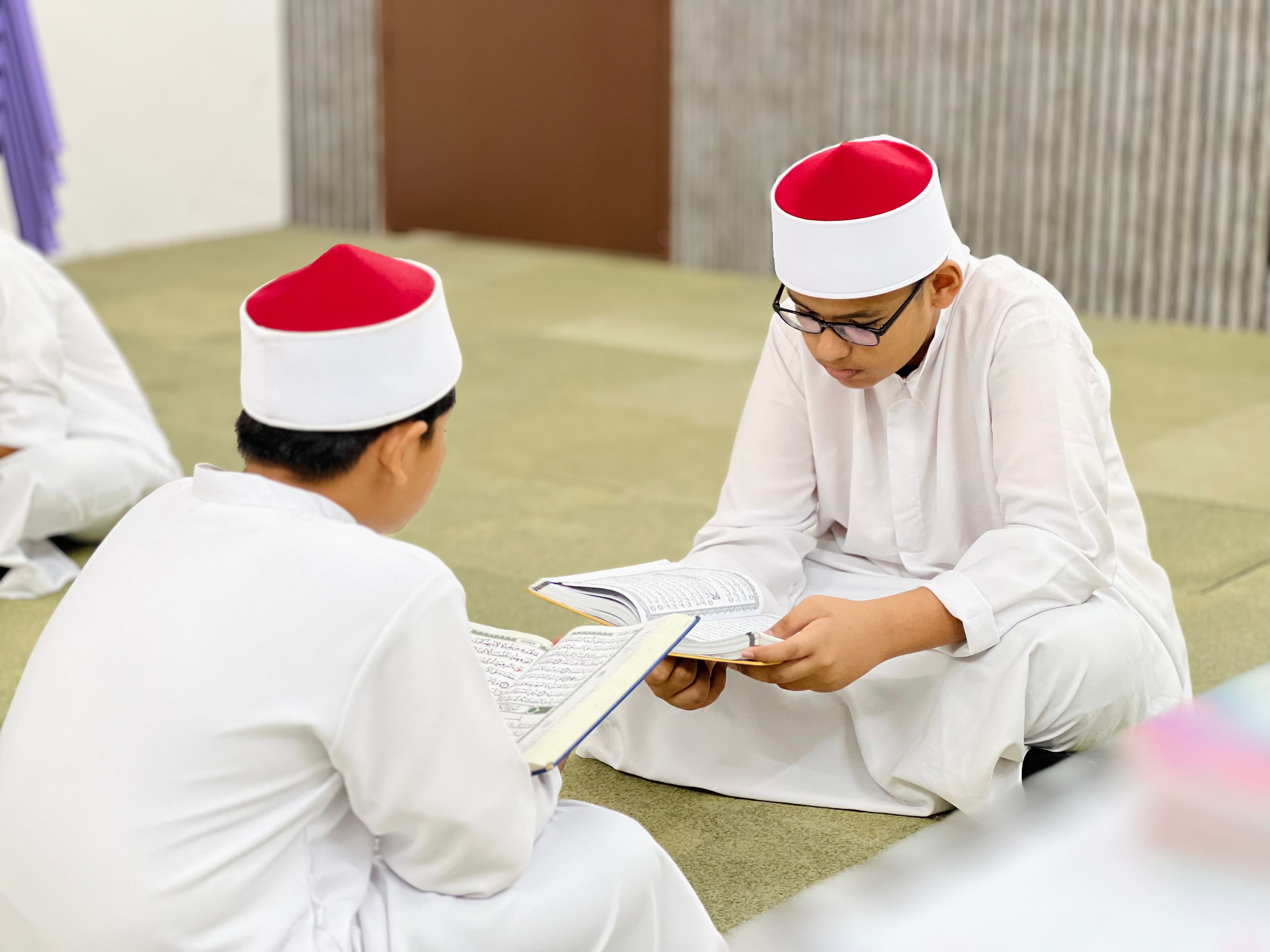 HALAQAH QURAN — gambar 1