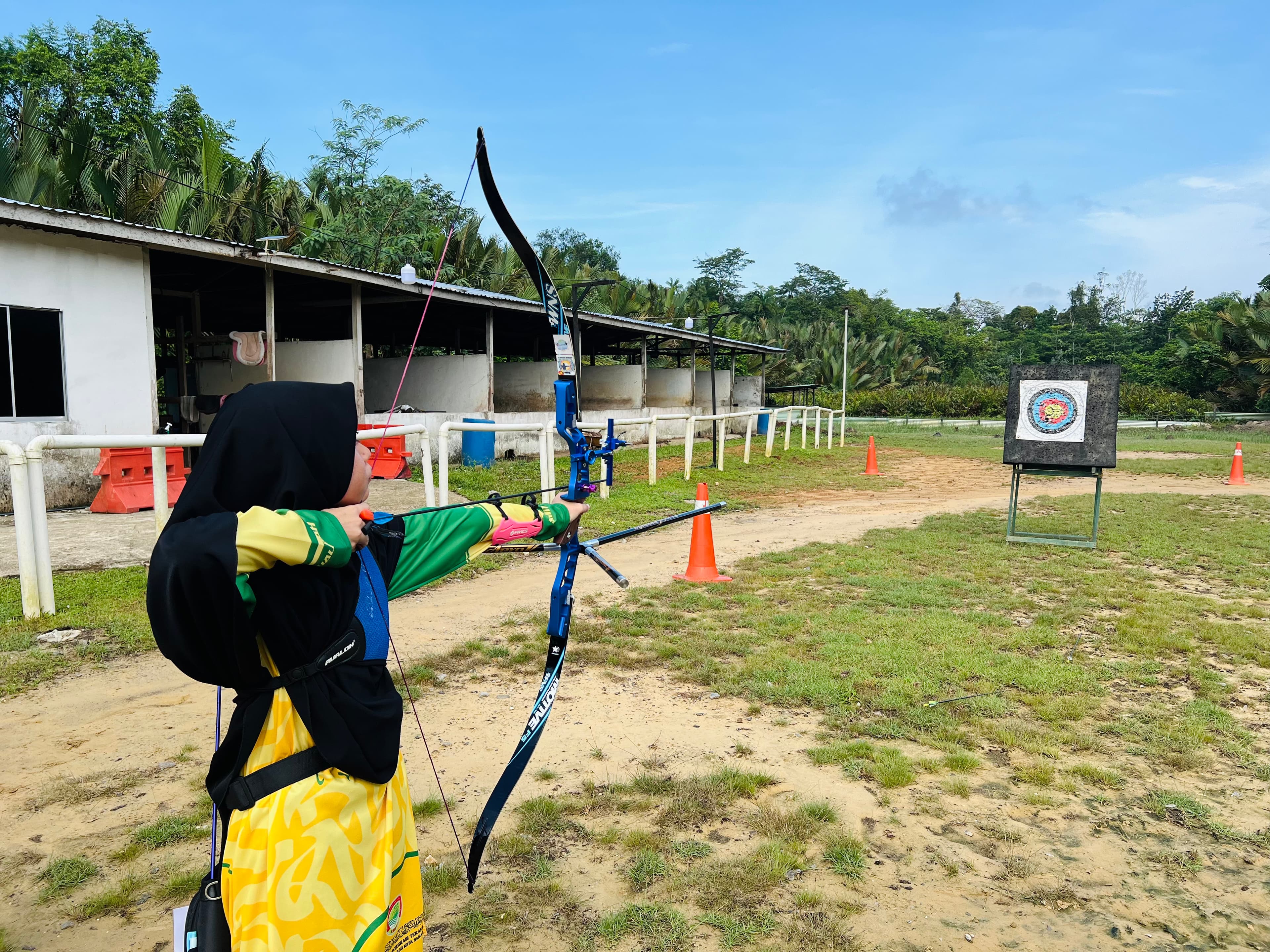 LATIHAN MEMANAH & BERKUDA — gambar 4
